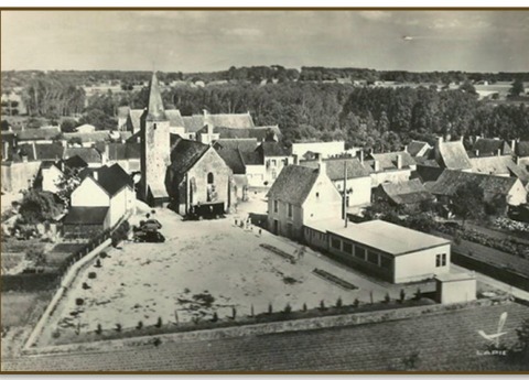 Vue ancienne du bourg d'Oizé